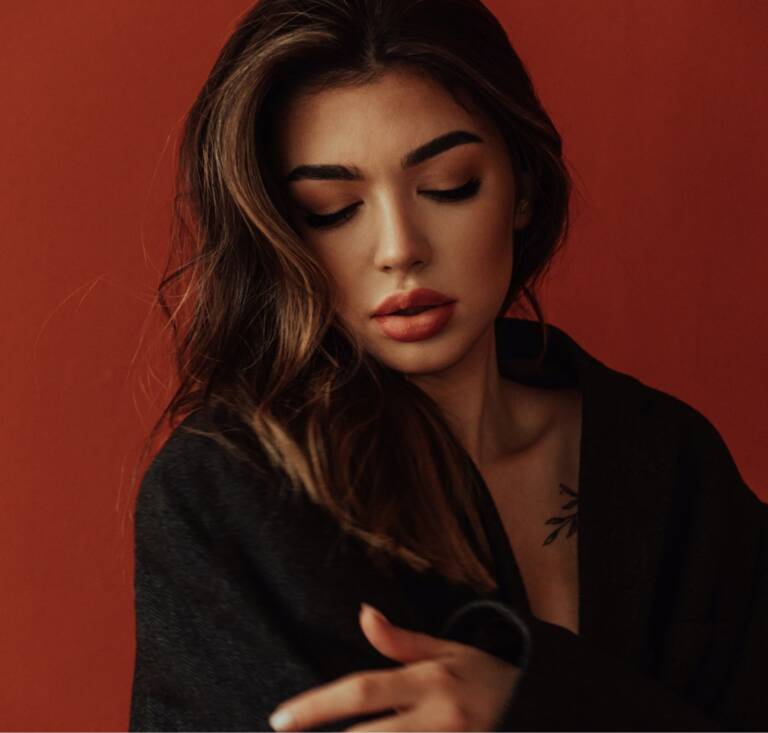 Portraits for beauty blogs and cosmetologists